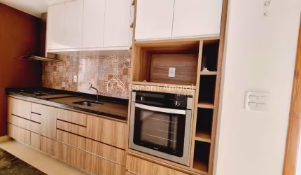 Casa de Condomínio com 3 Quartos e 2 banheiro à Venda, 75m² por R$ 520.000