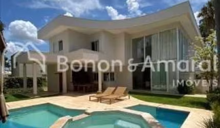 Casa de Condomínio com 4 Quartos e 6 banheiros à Venda, 481 m² por R$ 3.900.000