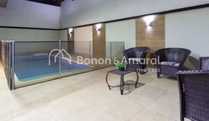 Linda casa com piscina,  em condomínio, por R$ 1.300.000,00