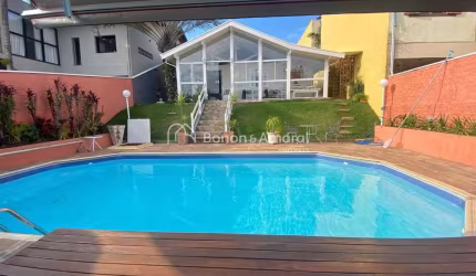 Casa à venda com 3 quartos, 202 m² no San Conrado