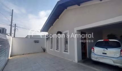 Casa com 2 Quartos e 1 Quarto Anexo  à venda  no Jardim Aurélia