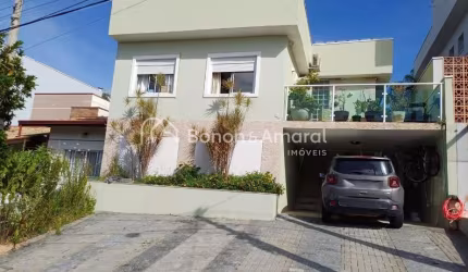 Casa aconchegante com piscina e espaço gourmet no Condomínio São Lourenço, em Valinhos!