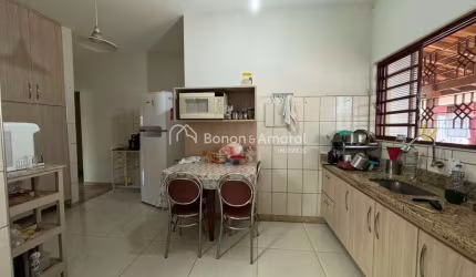 Casa térrea à venda 04 quartos condomínio Okinawa, no bairro Parque Brasil 500 em Paulínia - SP!
