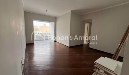 Apartamento à venda com 3 quartos sendo uma suíte, 3 banheiros, 1 vaga 105m²- Bosque
