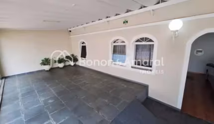 Casa à venda no Parque Taquaral com 4 quartos e 2 banheiros