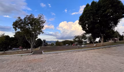 O melhor terreno a venda no Condomínio fechado Granville em Juiz de Fora