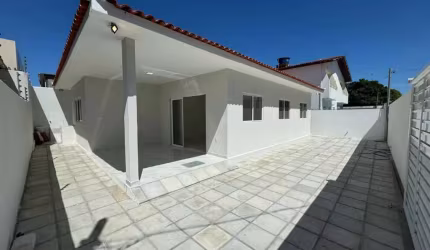 Casa à venda no bairro Jardim Cidade Universitária em João Pessoa/PB