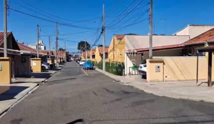 Casa em Uberaba  -  Curitiba