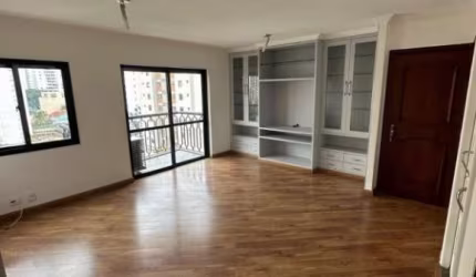 Apartamento de 3 dormitórios, suíte, 2 vagas, terraço a venda em Moema Pássaros.