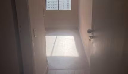 Apartamento de 1 suite, 1 vaga, a venda em Moema, próximo ao shopping e metro.