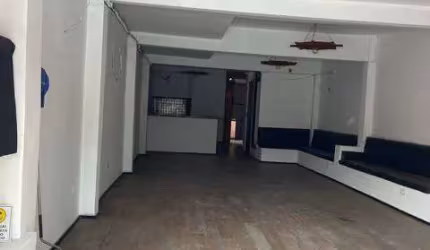 IMÓVEL COMERCIAL - COM LOJA EM RUA MOVIMENTADA NO BROOKLIN.