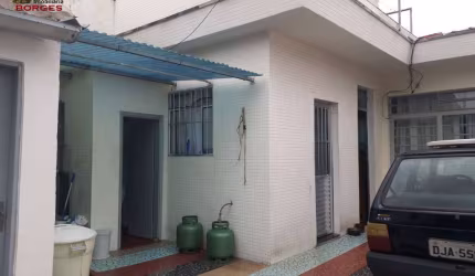 CASA TÉRREA COM 3 DORM - BROOKLIN - 270M2.