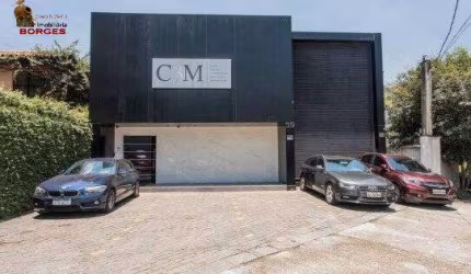 PRÉDIO COMERCIAL, 23 SALAS, 7 BANHEIROS, 15 VGS, 587m² ÙTEIS, LOCAÇÃO/VENDA