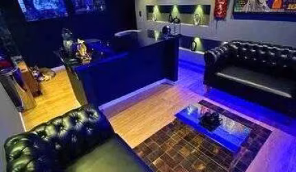 CASA NOVÍSSIMA, PRONTA P/ MORAR, MUITO ABAIXO DO VALOR, RUA TRANQUILA!!!!
