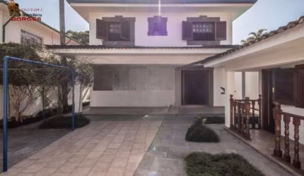 CASA NO PONTO NOBRE DA GRANJA JULIETA 4 SUITES