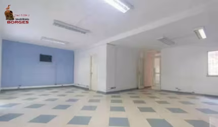 CASA ACONCHEGANTE DE 360M² 4 QUARTOS, 2 SUITES, 6 VAGAS Á VENDA - BROOKLIN
