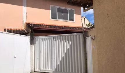 Casa com 2 dormitórios à venda, 86 m² por R$ 320.000,00 - Jardim Marileia - Rio das Ostras/RJ