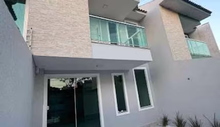 Casa com 3 dormitórios à venda, 117 m² por R$ 550.000,00 - Granja dos Cavaleiros - Macaé/RJ
