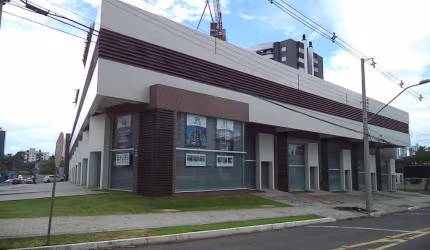 Ponto comercial com 1 sala para alugar no Ideal, Novo Hamburgo  por R$ 3.800