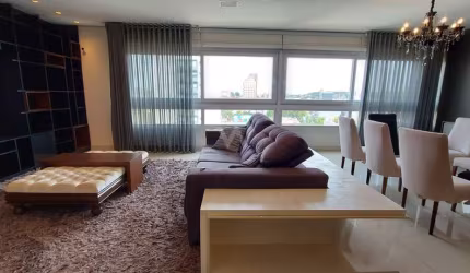 Apartamento com 3 quartos à venda no Centro, Campo Bom  por R$ 1.340.000