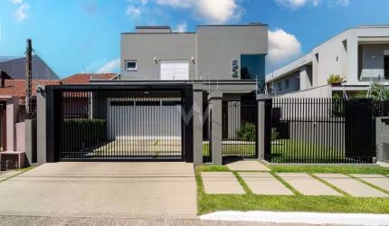 Casa com 3 quartos à venda no Boa Vista, Novo Hamburgo  por R$ 2.190.000