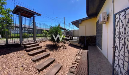 Casa com 3 quartos à venda no Guarani, Novo Hamburgo  por R$ 850.000