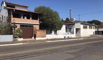 Prédio à venda no Guarani, Novo Hamburgo  por R$ 700.000
