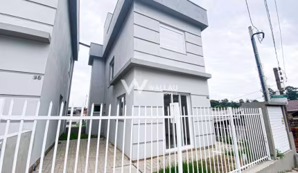 Casa em condomínio fechado com 2 quartos à venda no Canudos, Novo Hamburgo  por R$ 245.000