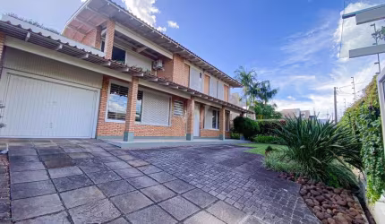 Casa com 3 quartos à venda no Guarani, Novo Hamburgo  por R$ 1.390.000