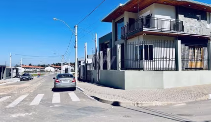 Casa com 3 quartos à venda no Canudos, Novo Hamburgo  por R$ 1.060.000