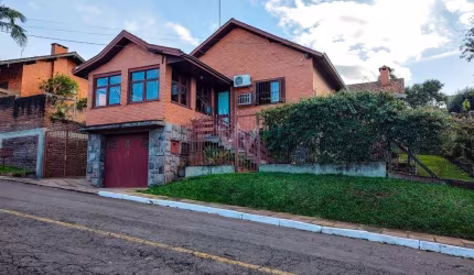 Casa com 3 quartos à venda no Primavera, Novo Hamburgo  por R$ 1.300.000