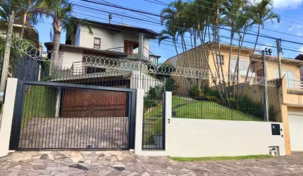 Casa com 3 quartos à venda no Ouro Branco, Novo Hamburgo  por R$ 890.000