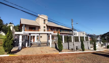 Casa com 3 quartos à venda no União, Estância Velha  por R$ 1.690.000