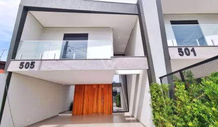 Casa com 3 quartos à venda no Jardim Mauá, Novo Hamburgo  por R$ 899.000