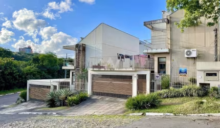 Casa com 3 quartos à venda no Hamburgo Velho, Novo Hamburgo  por R$ 500.000