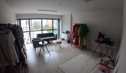 Sala comercial para venda no bairro Centro Cívico em Curitiba, Edifício Palladion, Edifício Espelhado no Centro Cívico,