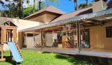 Chácara / sítio com 3 quartos à venda na Travessa João Aristides Adão, Jardim Esmeralda, Piraquara, 255 m2 por R$ 1.980.000