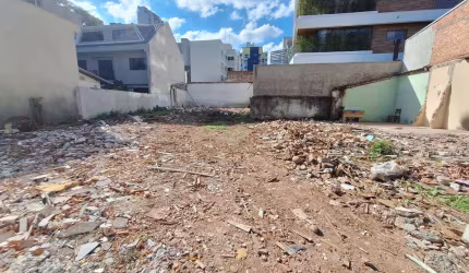 Terreno Plano ZR4 bairro Água Verde Curitiba Avenida Agua Verde com 21,5m² de testada, área total de 639m²