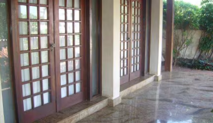 Casa com 4 dormitórios à venda, 400 m² por R$ 2.800.000,00 - Camboinhas - Niterói/RJ