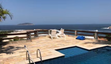 Casa com 4 dormitórios à venda, 300 m² por R$ 2.615.000,00 - Piratininga - Niterói/RJ