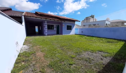 Casa para Venda em Balneário Piçarras, Itacolomi, 3 dormitórios, 1 suíte, 3 banheiros, 2 vagas