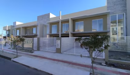 Casa com 3 quartos à venda na Avenida Capitão Thomaz Carvalho de Camargo, 451, Cidade Jardim, São José dos Pinhais por R$ 699.000