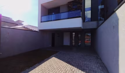 Casa com 3 quartos à venda na Rua Humberto Mattana, 129, Capão da Imbuia, Curitiba por R$ 979.000