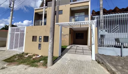 Casa com 2 quartos à venda na Rua Araruna, 881, Sítio Cercado, Curitiba por R$ 450.000