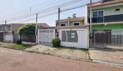 Casa com 2 quartos para alugar na Tenente Martinho dOliveira, 52, Cidade Industrial, Curitiba por R$ 1.650