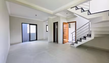 Casa com 3 quartos à venda na Rua Gentil Antunes Branco, 157, Santa Felicidade, Curitiba por R$ 698.000