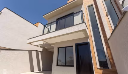 Casa com 3 quartos à venda na Rua Juarez Antônio Bittencourt, 20, Atuba, Curitiba por R$ 675.000