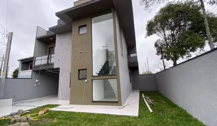 Casa com 3 quartos à venda na Rua José Bassa, 1203, Sítio Cercado, Curitiba por R$ 630.000