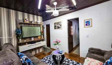 Casa com Quintal Amplo à Venda em Bauru | 200m² de Terreno com Potencial para Área Gourmet ou Piscina