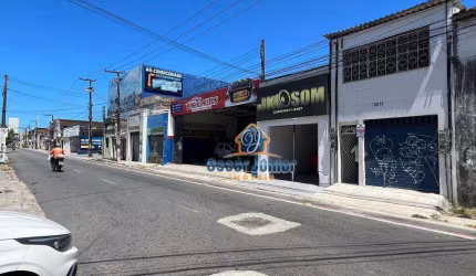 Kitnet com 1 Suíte para alugar, 50 m² por R$ 800/mês - Centro - Fortaleza/CE.